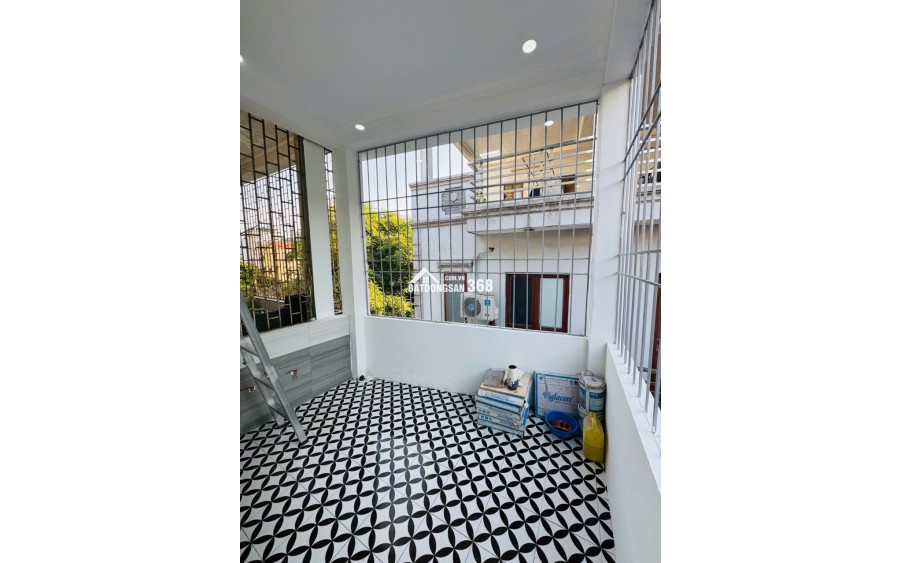 BÁN NHÀ 8 TỶ 40m 5 TẦNG MT4m PHỐ LÊ QUANG ĐẠO NAM TỪ LIÊM HÀNG HIẾM HÀNG XÓM BỘ NGOẠI GIAO