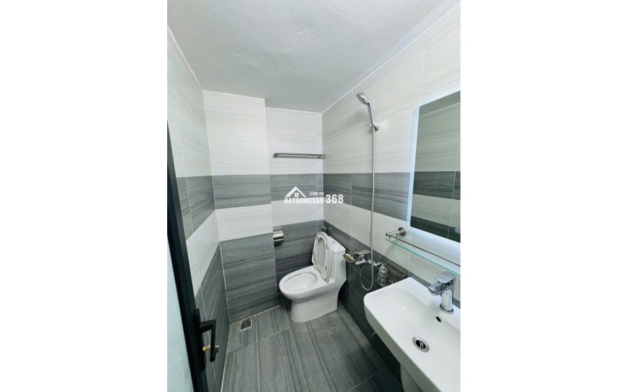 BÁN NHÀ 8 TỶ 40m 5 TẦNG MT4m PHỐ LÊ QUANG ĐẠO NAM TỪ LIÊM HÀNG HIẾM HÀNG XÓM BỘ NGOẠI GIAO