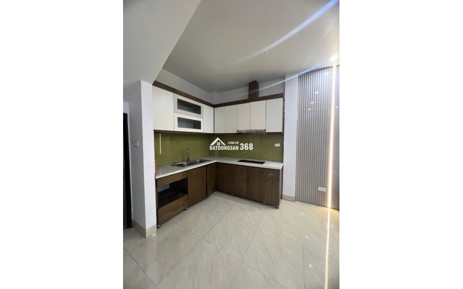 TRUNG TÂM BỒ ĐỀ LONG BIÊN 8 TỶ 35m MT 4m 5 TẦNG  10M RA Ô TÔ TIỆN ÍCH NGẬP TRÀN