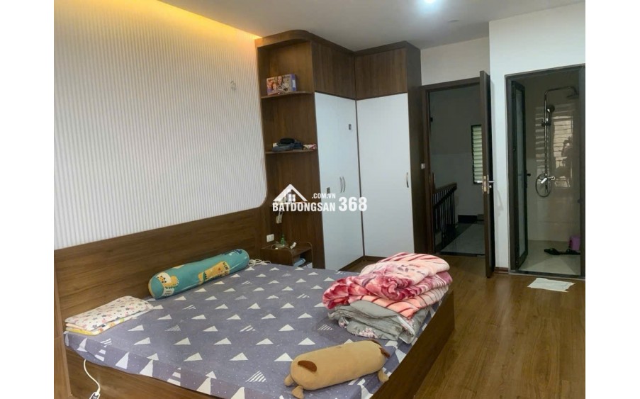 Quan nhân nhà ngay đầu ngõ, 12 tỷ 36m sử dụng 7 tầng thang máy mới kính coong chỉ cần dọn vào ở