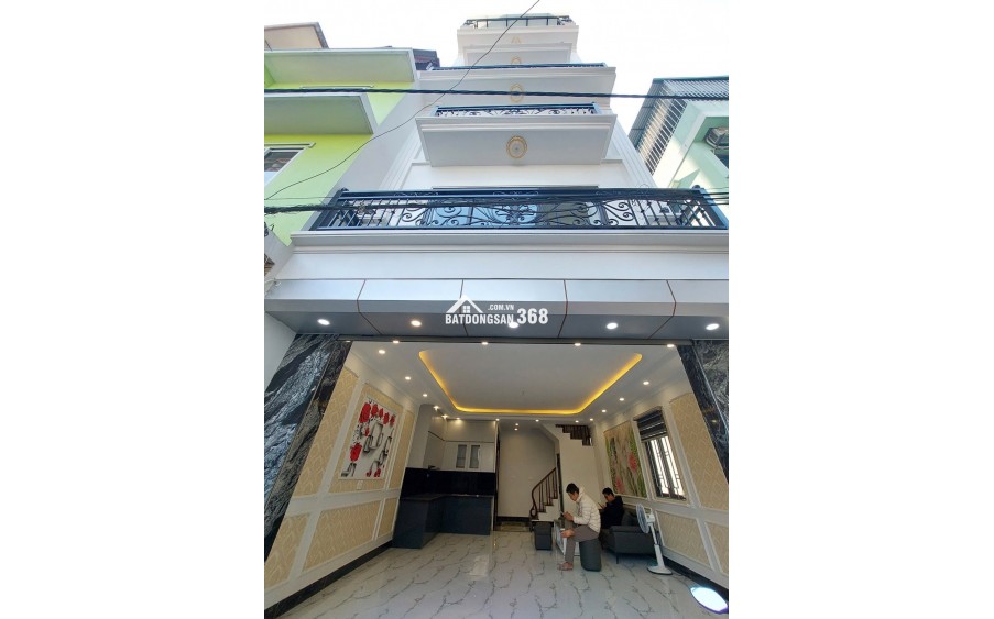 BÁN NHÀ PHÚC LỢI LONG BIÊN VỀ Ở NGAY KHU VỰC ĐÔNG DÂN CƯ 9  TỶ 48m MT 5M PHÁT TRIỂN TỐT