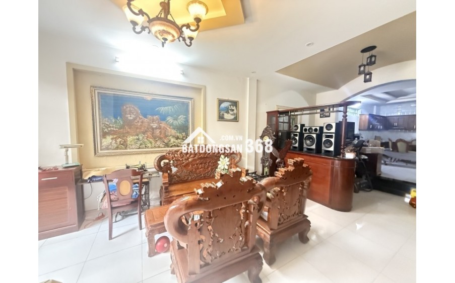 Bán Biệt Thự Mặt Tiền Linh Đông Thủ Đức -243m2 ngang 7m  - Vừa Ở Vừa Kinh Doanh - 36 Tỷ