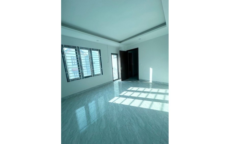 Nhà đẹp Xuân Phương  5 tầng, gần ô tô, 6,2 tỷ,