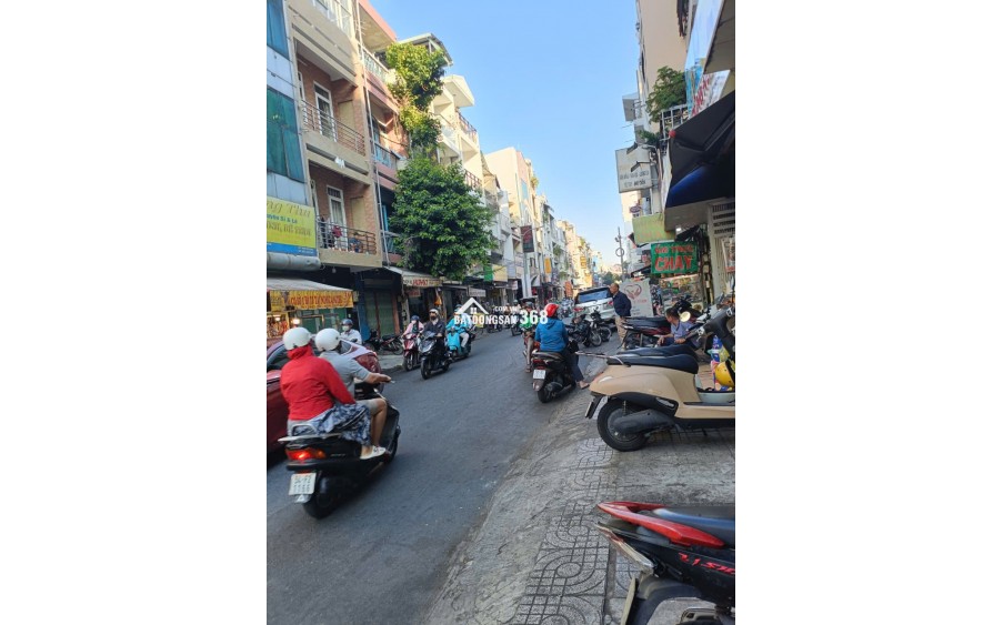 Cho thuê mặt bằng ngay chợ Phạm Văn Hai DT 36m2 tiện KD đa ngành