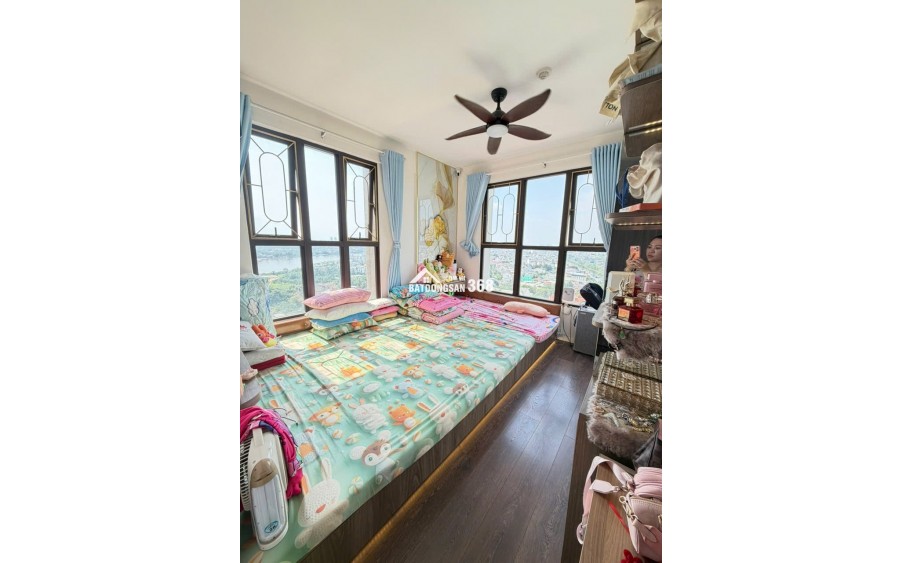 Cần bán căn 75.7m2 Toà nhà ST. Morizt cao cấp nhất Đại lộ Phạm Văn Đồng