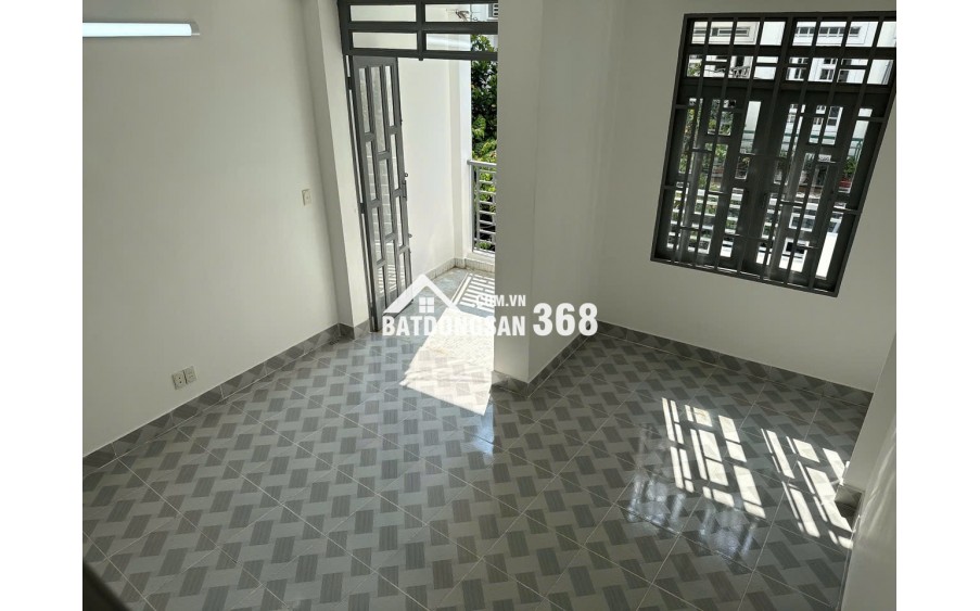 Bán nhà 1 trệt 2 lầu trống suốt mới 100%, hẻm 94// Phú Thọ Hoà Tân Phú