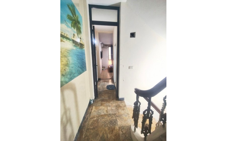 NHÀ PHÂN LÔ Ô TÔ TRÁNH - TRUNG TÂM HAI BÀ TRƯNG - KINH DOANH SẦM UẤT