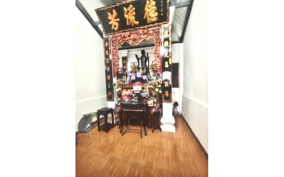 NHÀ PHÂN LÔ Ô TÔ TRÁNH - TRUNG TÂM HAI BÀ TRƯNG - KINH DOANH SẦM UẤT