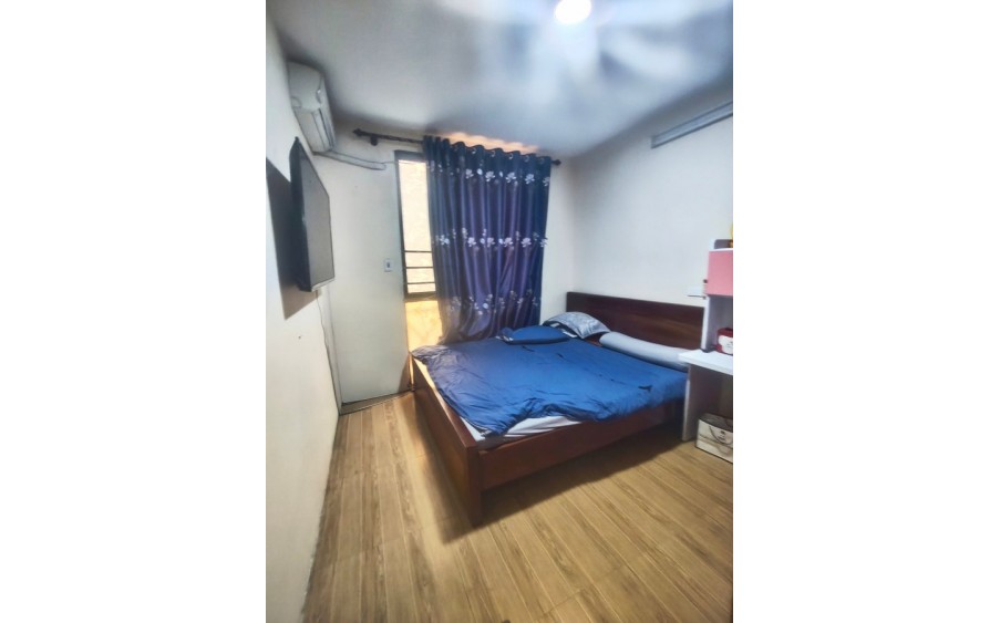 NHÀ PHÂN LÔ Ô TÔ TRÁNH - TRUNG TÂM HAI BÀ TRƯNG - KINH DOANH SẦM UẤT