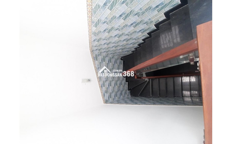 Bán nhà view sông, gần Quận 5, 3 tầng, Quận 8, 3.5x18, 6.x tỷ.