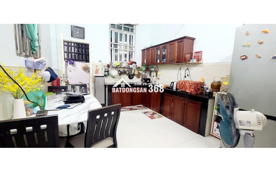 Bán nhà 3 tầng, Quận 8, hẻm 6m, gần Võ Văn Kiệt, 3.6x14, nhỉnh 5 tỷ.