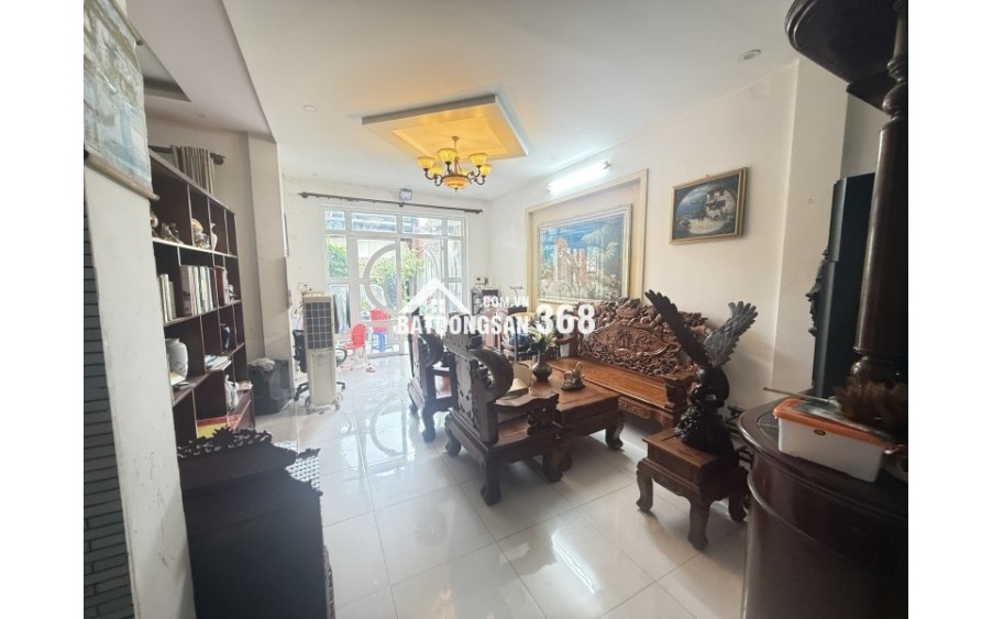 Bán Biệt Thự Mặt Tiền Linh Đông Thủ Đức -243m2 ngang 7m  - Vừa Ở Vừa Kinh Doanh - 36 Tỷ