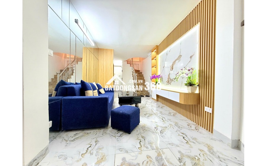 HIẾM CÓ KHÓ TÌM- GẦN PHỐ - ĐỐI DIỆN TRUNG TÂM CHỢ MƠ - FULL NỘI THẤT - HỞ RA LÀ MẤT