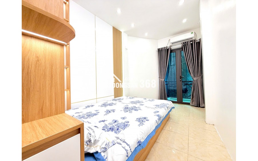 HIẾM CÓ KHÓ TÌM- GẦN PHỐ - ĐỐI DIỆN TRUNG TÂM CHỢ MƠ - FULL NỘI THẤT - HỞ RA LÀ MẤT