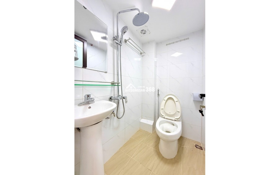 HIẾM CÓ KHÓ TÌM- GẦN PHỐ - ĐỐI DIỆN TRUNG TÂM CHỢ MƠ - FULL NỘI THẤT - HỞ RA LÀ MẤT