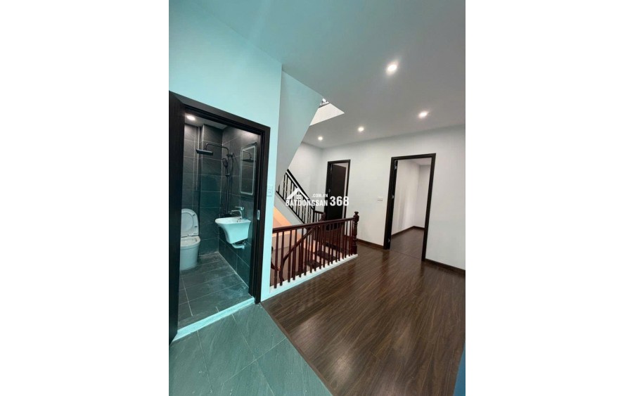 Hàng Hiếm- Chính chủ bán nhà Minh Khai- Nhà siêu mới 5 Tầng- Tặng Full nội thất cao cấp