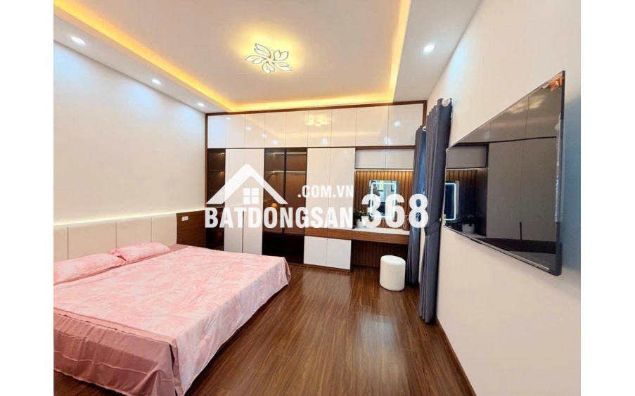 Hàng Hiếm- Chính chủ bán nhà Minh Khai- Nhà siêu mới 5 Tầng- Tặng Full nội thất cao cấp