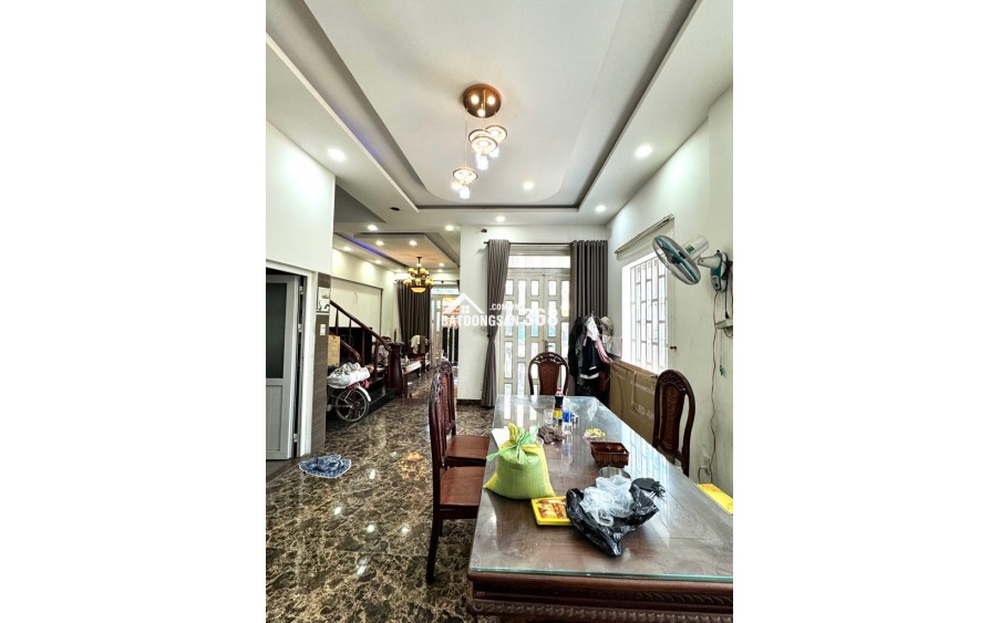 BIỆT THỰ 3 TẦNG - MẶT TIỀN THẠNH LỘC 27 - LÔ GỐC SIÊU THOÁNG