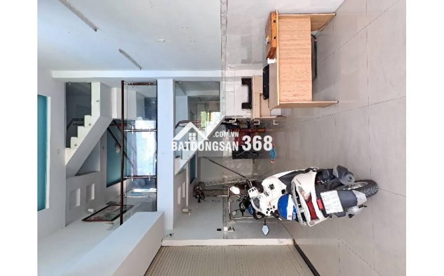 HẺM HÀ HUY GIÁP XE TẢI 12M CÓ VỈA HÈ 2 BÊN ,KHU PHÂN LÔ XÂY ĐỰNG TỰ DO ĐẸP.