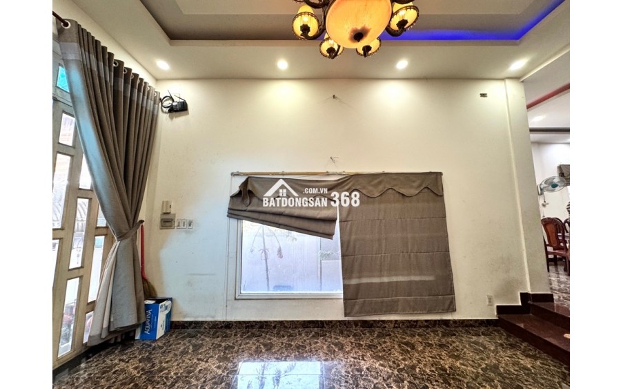 BIỆT THỰ 3 TẦNG - MẶT TIỀN THẠNH LỘC 27 - LÔ GỐC SIÊU THOÁNG