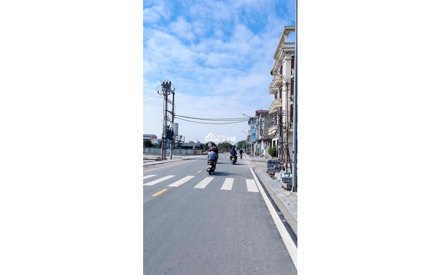 LÔ GÓC 2 MẶT TIỀN – ĐẤT ĐẸP THỌ ĐA, KIM NỖ  Full thổ cư – pháp lý rõ ràng Mặt tiền ~4m – nở hậu cực đẹp Ô tô vào đất – 2 mặt tiền thoáng