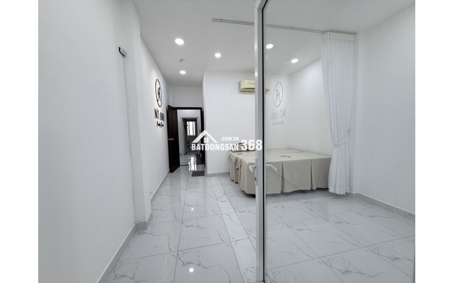 HẺM 1 TRỤC SÁT MẶT TIỀN - PHẠM VĂN CHIÊU - OTO NGỦ NHÀ - ĐANG CHO THUÊ 18TR - NHÀ 80M2 x 4 TẦNG MỚI ĐẸP - CHỈ NHĨNH 9 TỶ