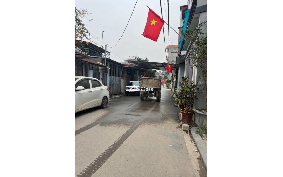 NHÀ ĐẸP VỪA Ở VỪA KINH DOANH – Ô TÔ TRÁNH NHAU Thôn Sáp Mai  xã Thiên Lộc (Võng La cũ) Diện tích: 57m² Mt 4.1m Sẵn nhà 4 tầng kiên cố