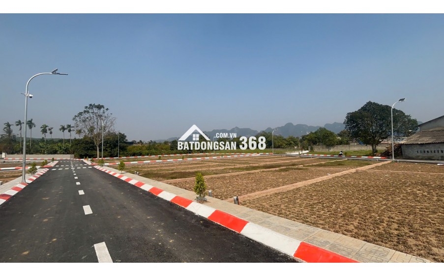 KHÔNG ỒN ÀO – NHƯNG NGƯỜI BIẾT ĐÃ ÂM THẦM XUỐNG TIỀN