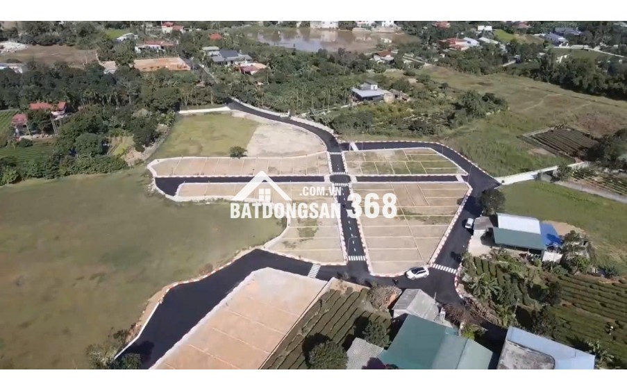 KHÔNG ỒN ÀO – NHƯNG NGƯỜI BIẾT ĐÃ ÂM THẦM XUỐNG TIỀN