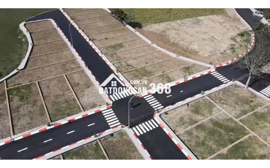 KHÔNG ỒN ÀO – NHƯNG NGƯỜI BIẾT ĐÃ ÂM THẦM XUỐNG TIỀN