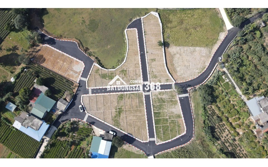 KHÔNG ỒN ÀO – NHƯNG NGƯỜI BIẾT ĐÃ ÂM THẦM XUỐNG TIỀN