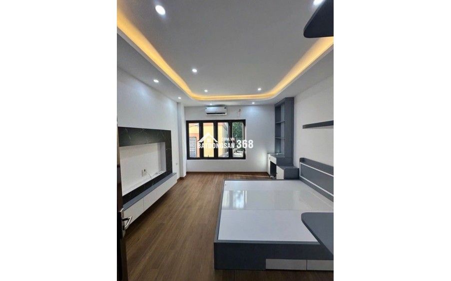 Bán nhà có 102 phố Phan Đình Giót, Nhà Đẹp chỉ việc sách vali vào ở 45m²  Giá 9,1 Tỷ