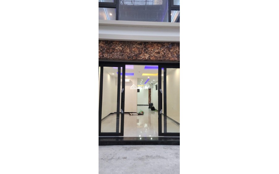 Bán Tòa Nhà Xây Mới Một Nhà Ra Phố Nguyễn Trãi