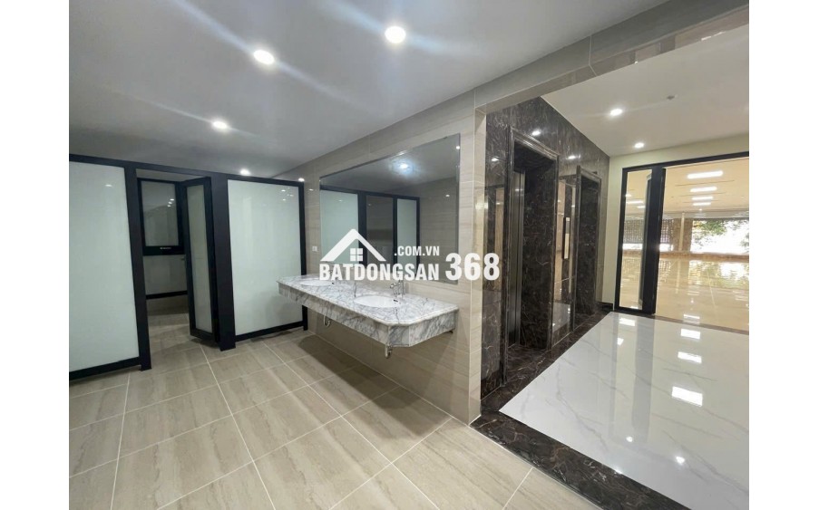 Bán Tòa Nhà Văn Phòng mặt Phố Hoàng Ngân, Cầu Giấy