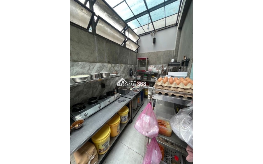 Bán nhà ngang 5.5 hiếm , HXH tới nhà, 4 tầng kiên cố , kinh doanh ổn chỉ nhỉnh 9 tỷ