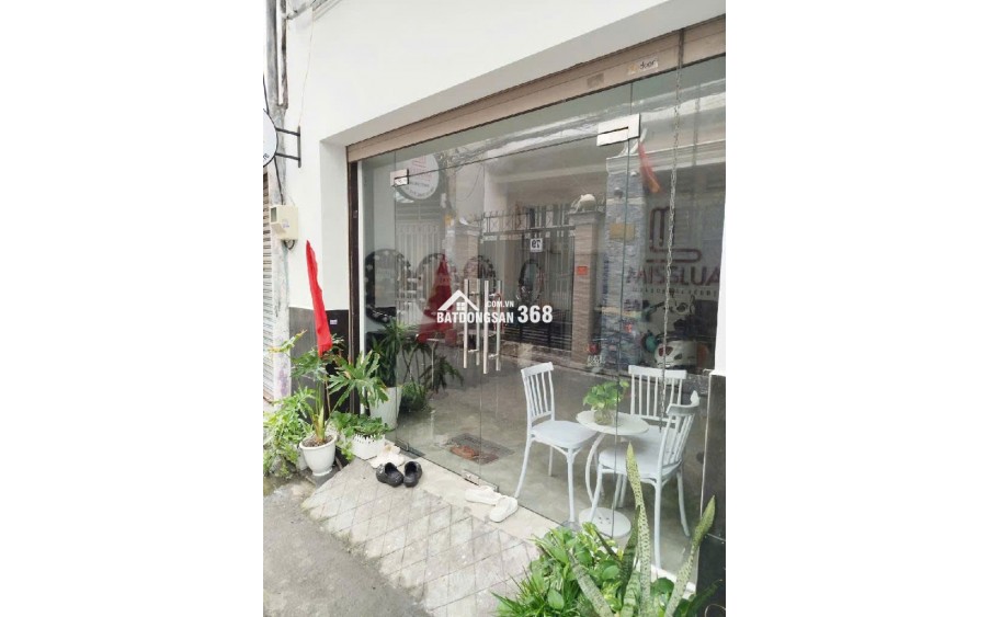 bán nhà mặt tiền đang cho thuê 14tr gần chợ tân bình