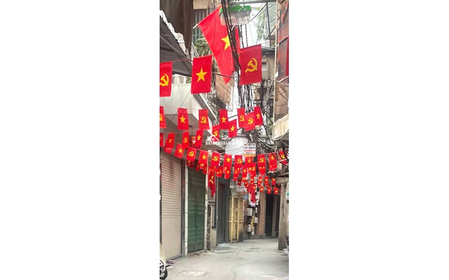 Bán nhà mặt ngõ Thịnh Quang 32/50m2 hơn 6 tỷ oto ngõ thông kinh doanh ở sướng sau quy hoạch ra mặt phố