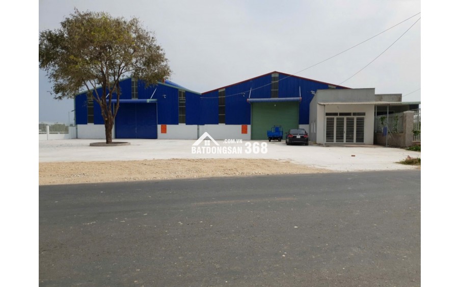 Kho mặt tiền đường Phú Mỹ-Tóc Tiên