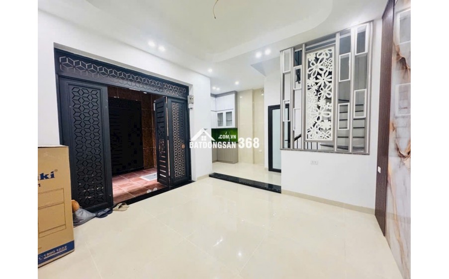 Nhà mới lô góc Phương Canh 5 tầng, MT 4m, vài bước ô tô, chỉ 6 tỷ.