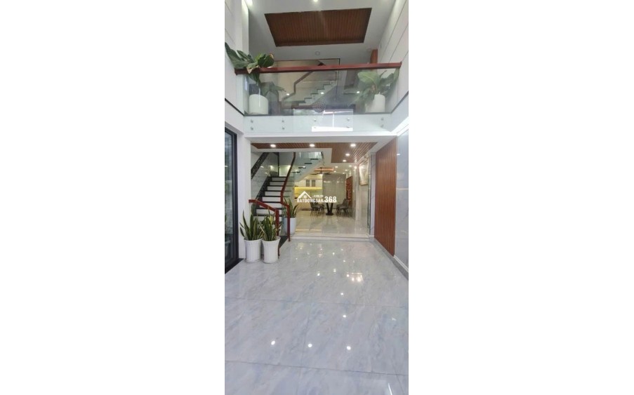 Nhà đẹp xây kiên cố 5 tầng – 4PN 5WC – Hẻm ô tô nhỏ – Dọn vào ở ngay – Vị trí gần Tân Kỳ Tân Quý – Giá tốt 8 tỷ