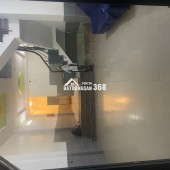 QUẬN 12 - - Kết cấu 2 tầng BTCT, gồm sân để xe, phòng khách, bếp, 4PN, 3WC