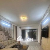 HẺM XE HƠI - 3 TẦNG - NHÀ CÒN MỚI VÔ Ở NGAY CHỦ TẶNG GẦN HẾT NỘI THẤT  - 5.5 TỶ