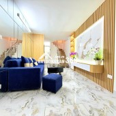 HIẾM CÓ KHÓ TÌM- GẦN PHỐ - ĐỐI DIỆN TRUNG TÂM CHỢ MƠ - FULL NỘI THẤT - HỞ RA LÀ MẤT