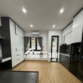 BÁN TOÀ CĂN HỘ DỊCH VỤ ĐÊ LA THÀNH 58m2 MẶT TIỀN 4,6m 6 TẦNG HƠN 12 TỶ THANG MÁY MỚI KÍNH KOONG – SẴN DÒNG TIỀN