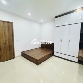 Nhà mới lô góc Phương Canh 5 tầng, MT 4m, vài bước ô tô, chỉ 6 tỷ.