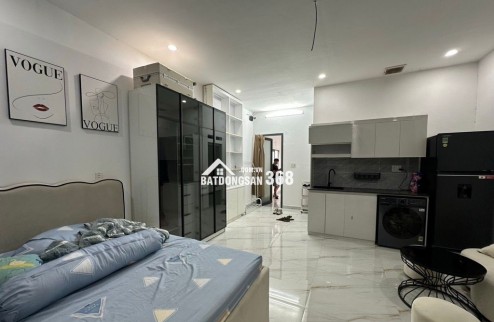 HẺM 8M THÔNG - DT 5 x 22 - 3 TẦNG 8PN  - CHO THUÊ 30 TRIỆU/1 THÁNG - GIÁ HƠN 7 TỶ