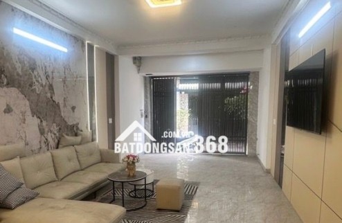 HẺM XE HƠI - 3 TẦNG - NHÀ CÒN MỚI VÔ Ở NGAY CHỦ TẶNG GẦN HẾT NỘI THẤT  - 5.5 TỶ