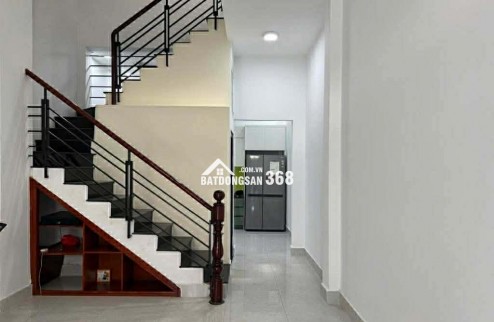 CHỦ NGỘP CẦN RA HÀNG