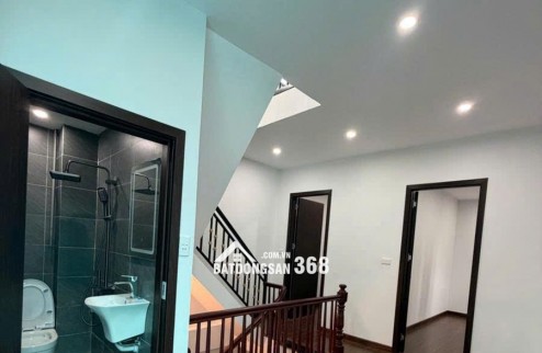 Hàng Hiếm- Chính chủ bán nhà Minh Khai- Nhà siêu mới 5 Tầng- Tặng Full nội thất cao cấp