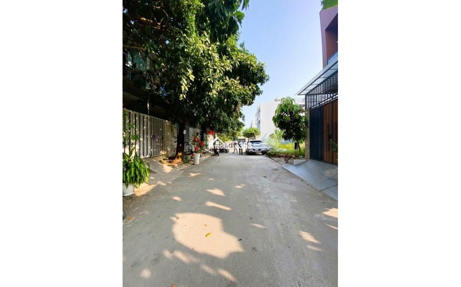 NHÀ 2 TẦNG 4m x 16m VUÔNG VỨC - Ở NGAY - ĐƯỜNG 8M - TRUNG TÂM LONG TRƯỜNG - CHỈ 4.15TỶ